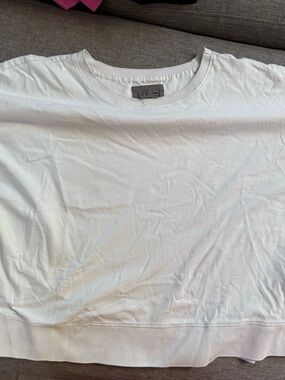 Anthropologie Men’s Short Sleeve Crewneck Tee in White